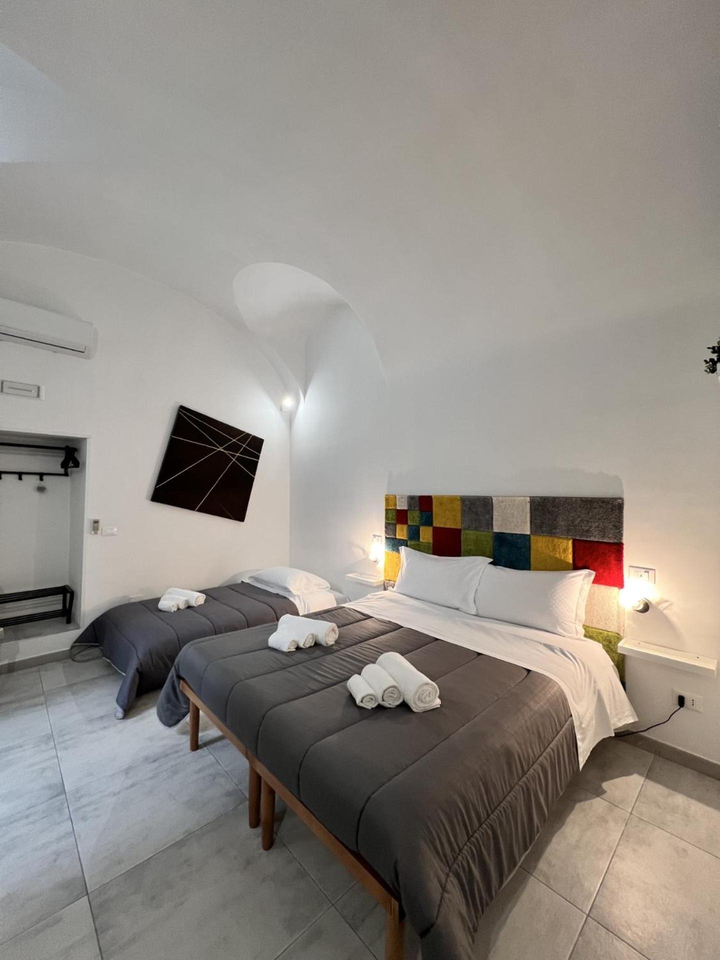 Rossaroll Holiday Houses Noto Exterior photo