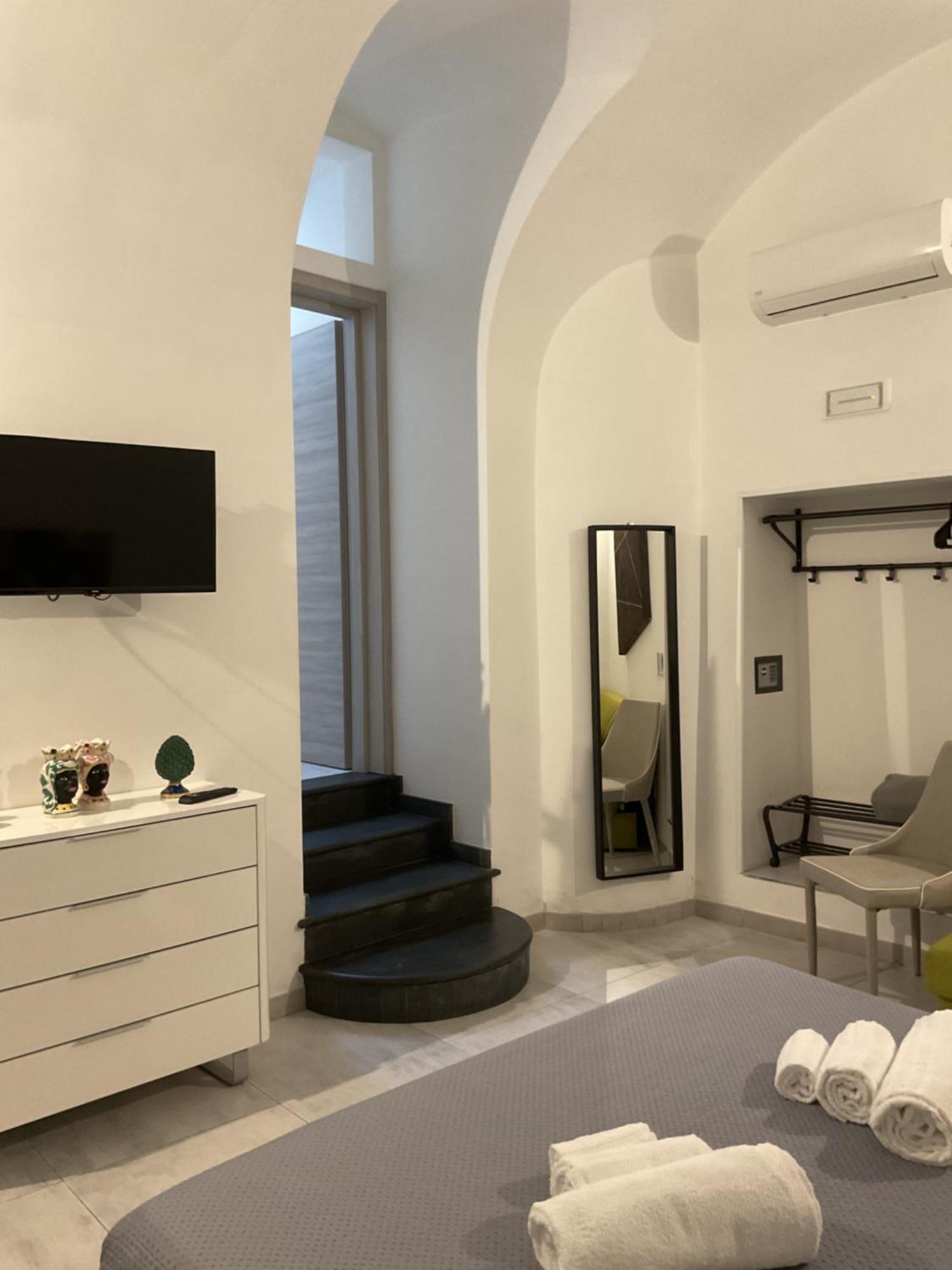 Rossaroll Holiday Houses Noto Exterior photo